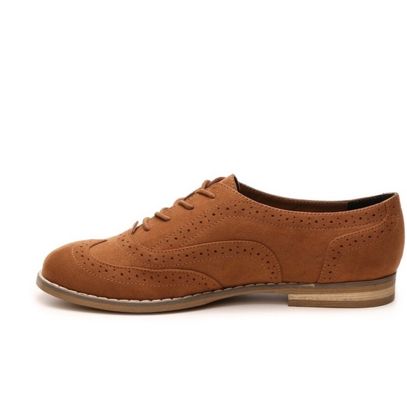 INDIGO RD. HOURS OXFORD
Get a cool, casual look in the Indigo Rd. Hours. - Picture 1 of 16